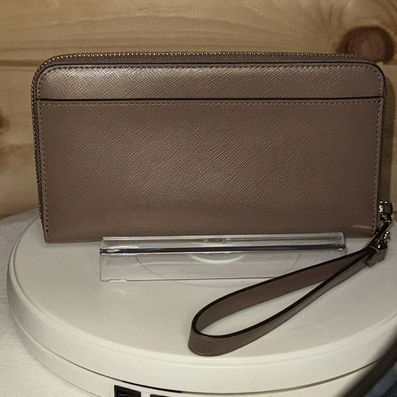 Kate Spade Large Flat Continental Wallet Staci - Dusk Cityscape NWT - Picture 9 of 13